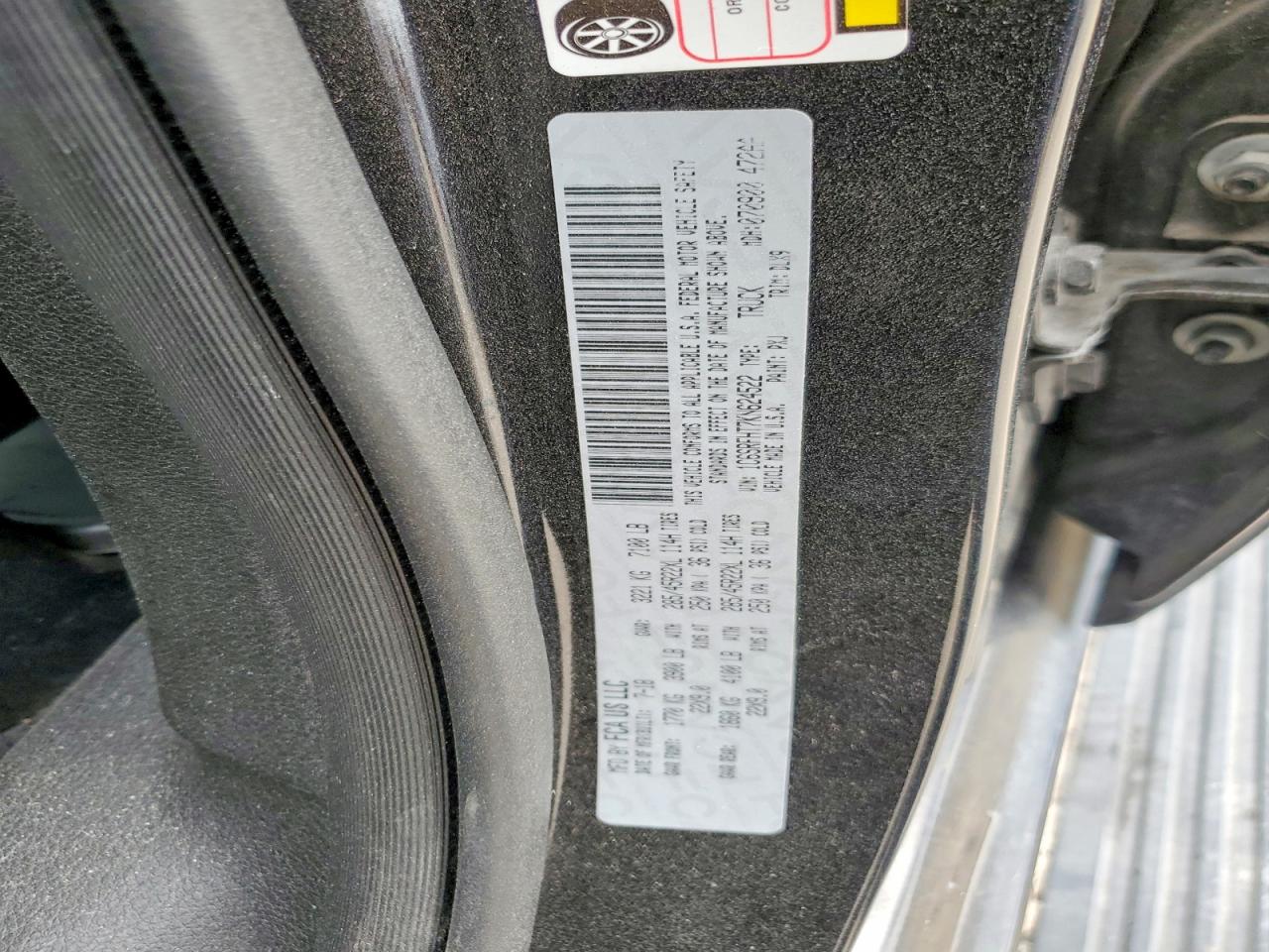2019 RAM 1500 LIMITED photo 13
