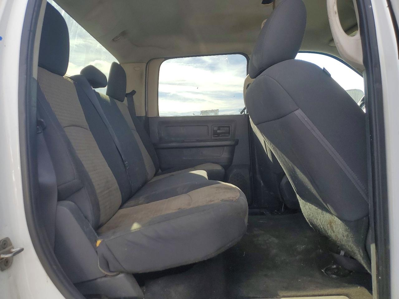 2012 DODGE RAM 3500 ST photo 10