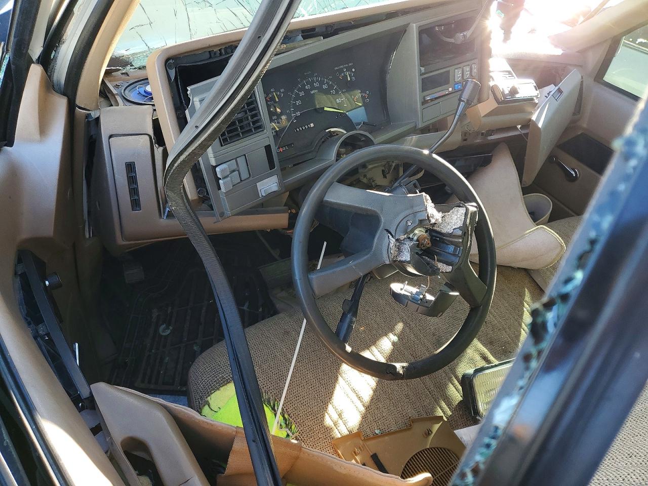 1994 CHEVROLET GMT-400 C1500 photo 8