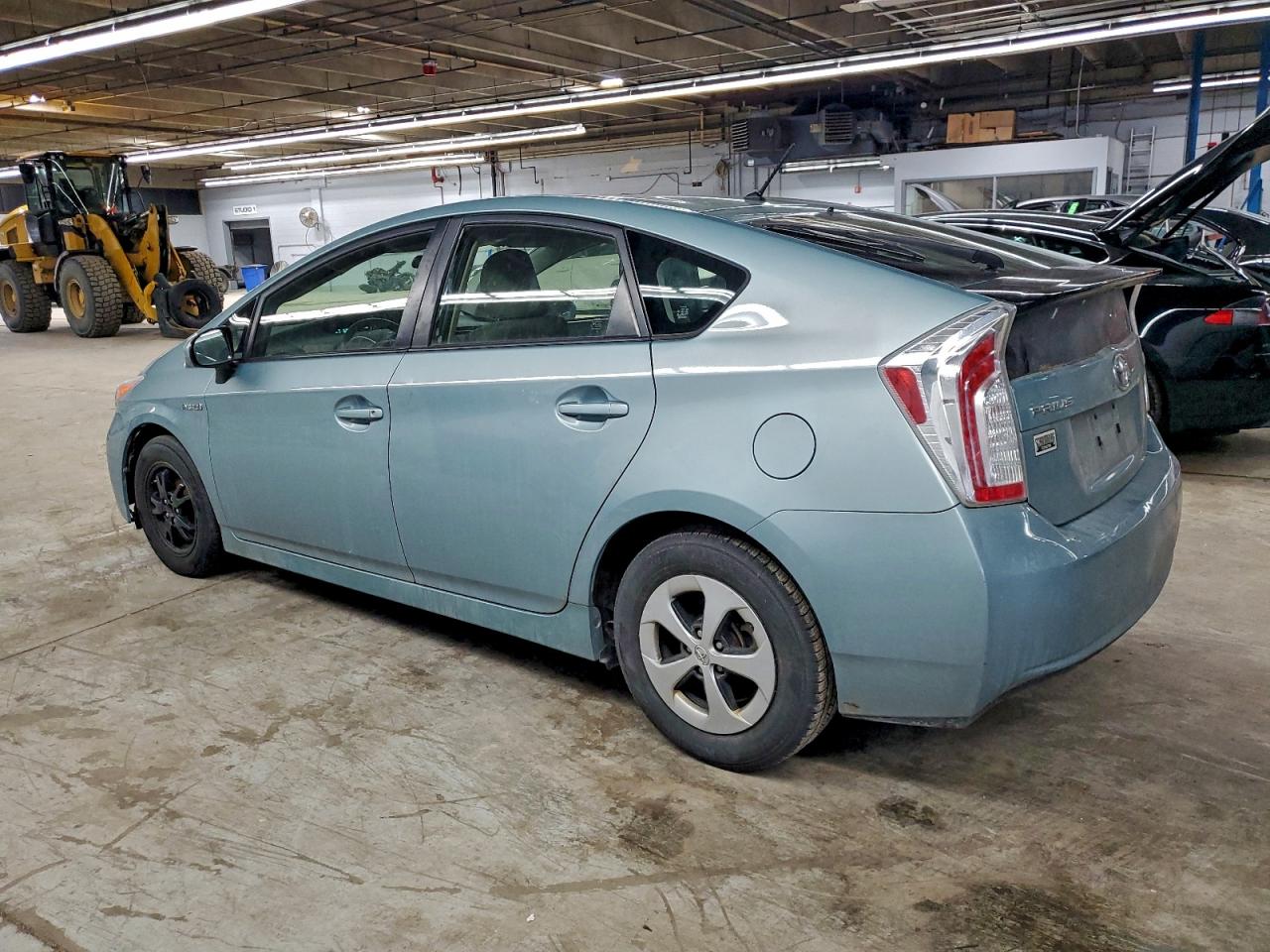 2013 TOYOTA PRIUS photo 2