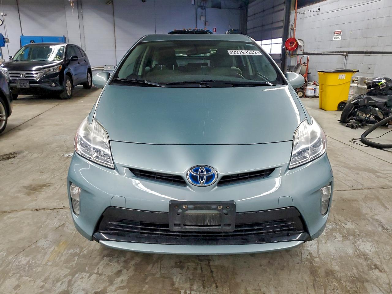 2013 TOYOTA PRIUS photo 5
