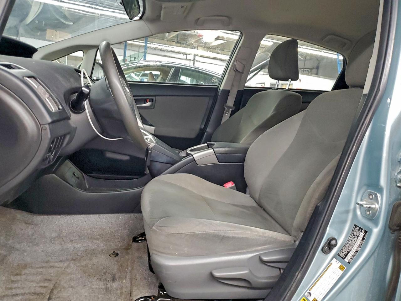 2013 TOYOTA PRIUS photo 7