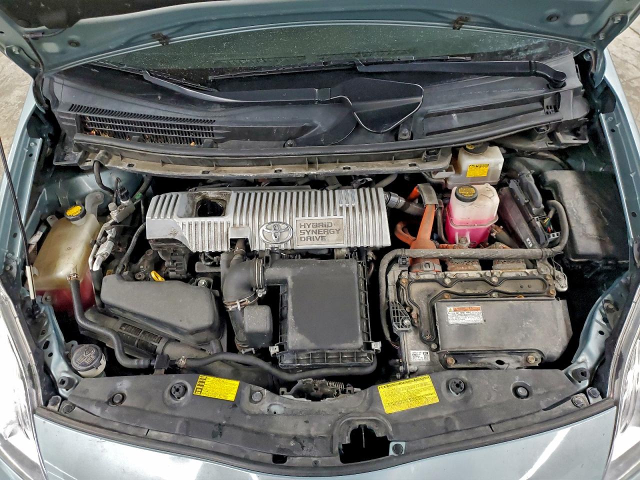 2013 TOYOTA PRIUS photo 11