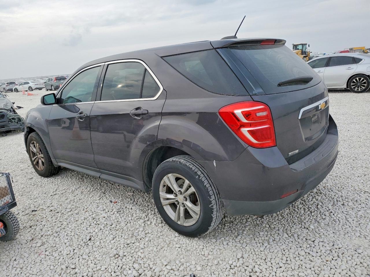 2016 CHEVROLET EQUINOX LS photo 3