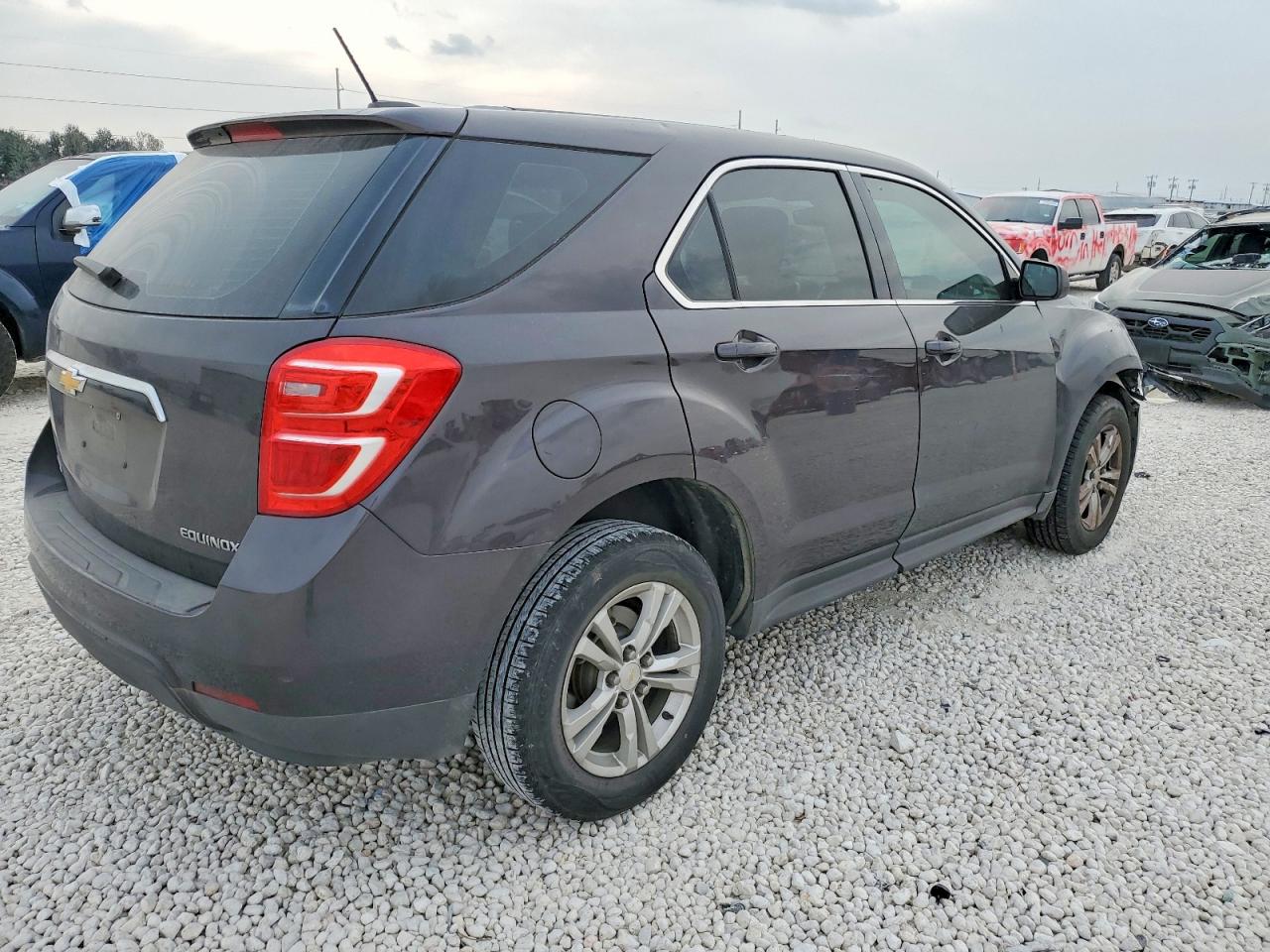 2016 CHEVROLET EQUINOX LS photo 5