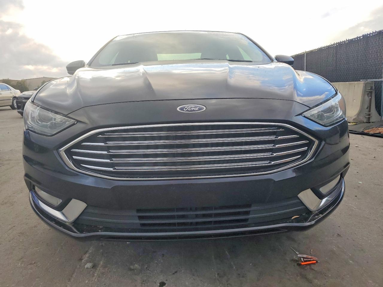 2017 FORD FUSION SE photo 5