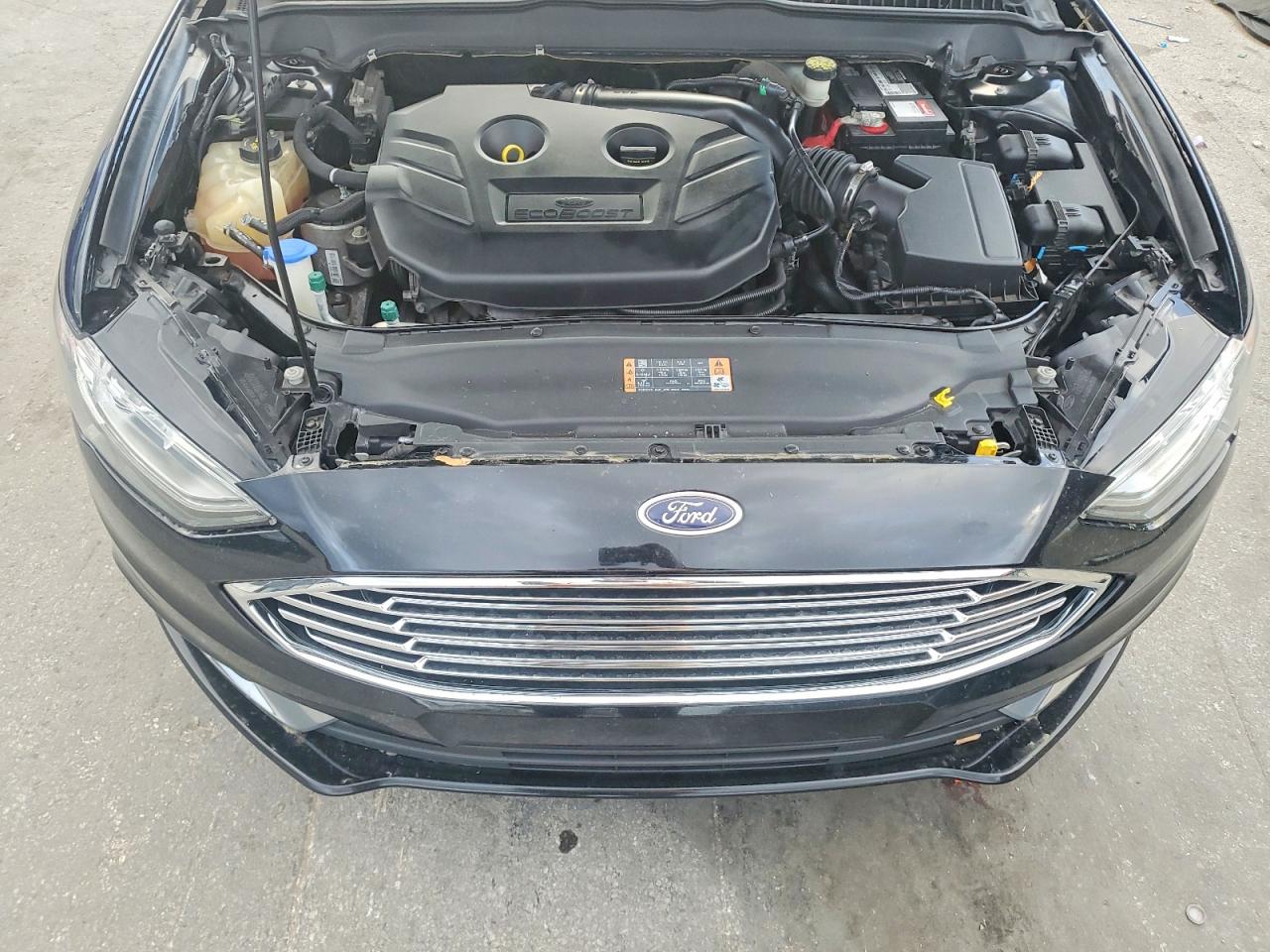 2017 FORD FUSION SE photo 11