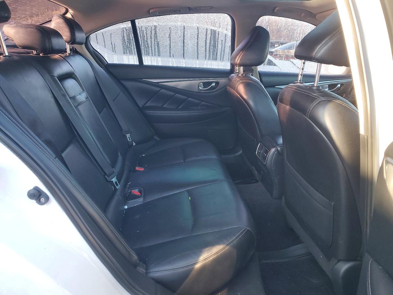 2015 INFINITI Q50 BASE photo 19
