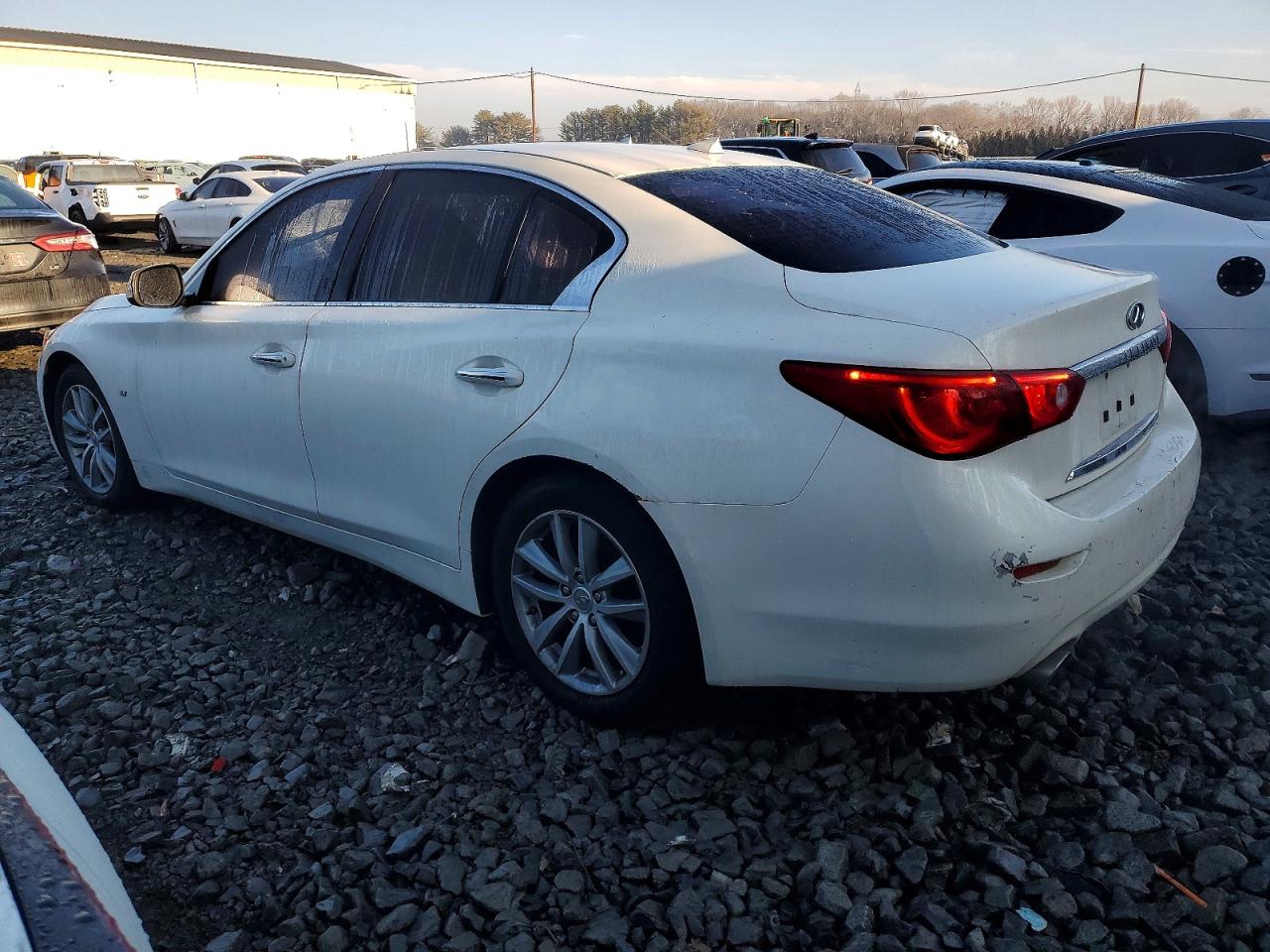 2015 INFINITI Q50 BASE photo 3
