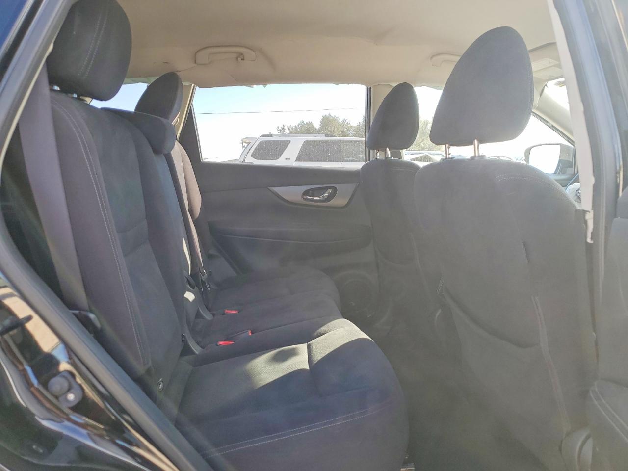 2016 NISSAN ROGUE S photo 11