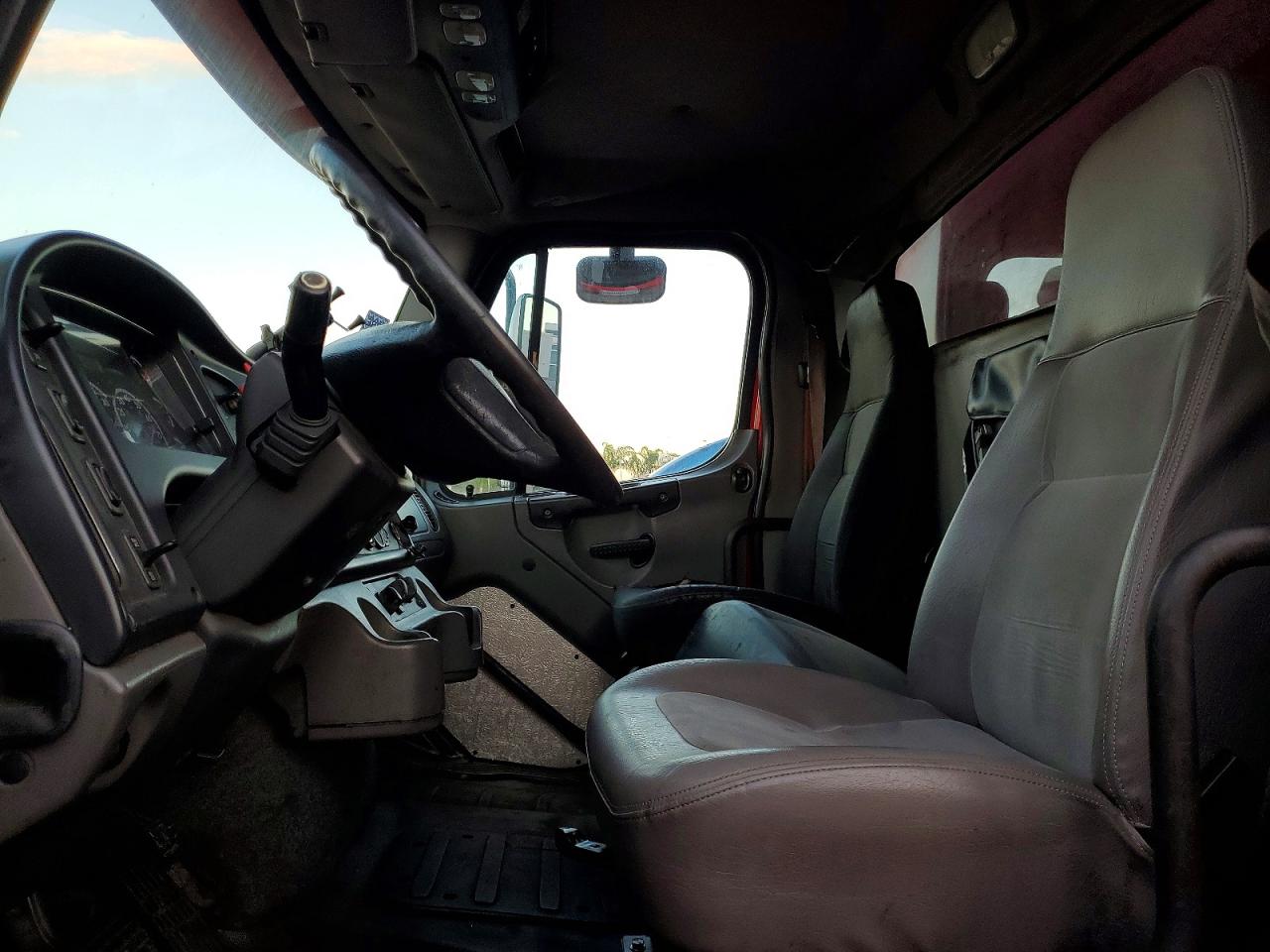 2013 FREIGHTLINER M2 112 MEDIUM DUTY photo 7