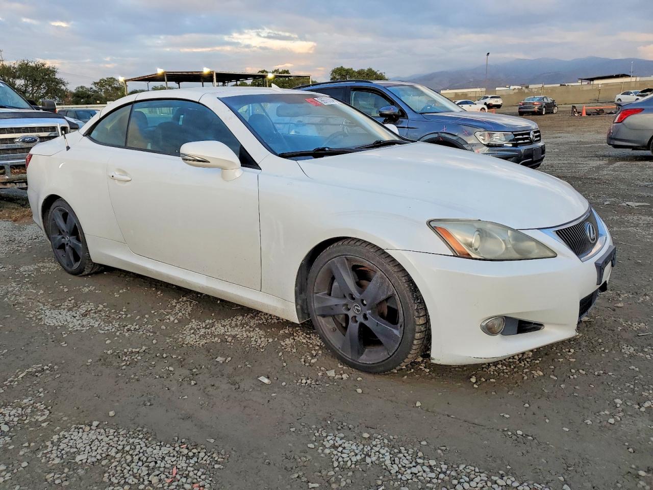 2010 LEXUS IS 350 photo 4
