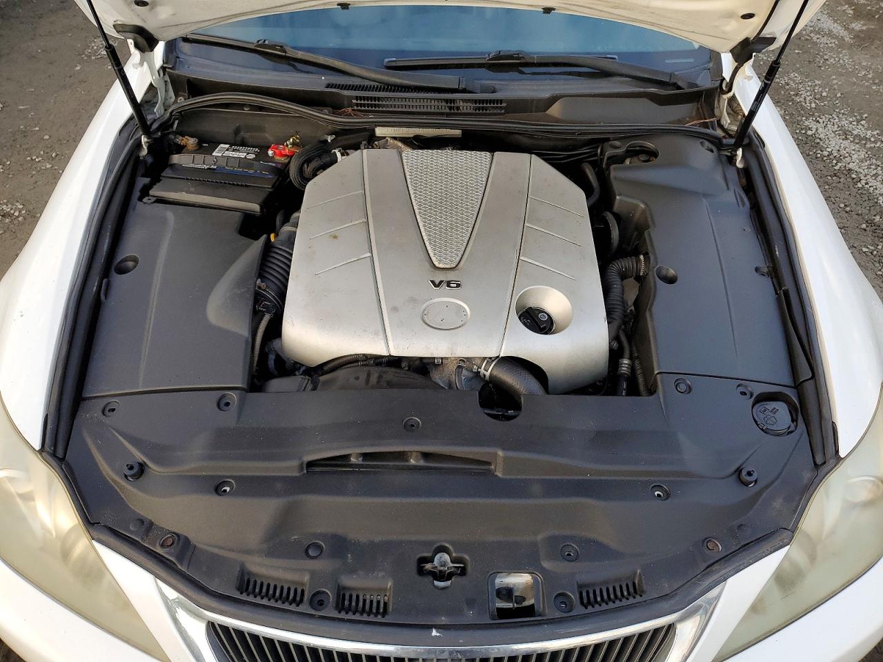 2010 LEXUS IS 350 photo 11