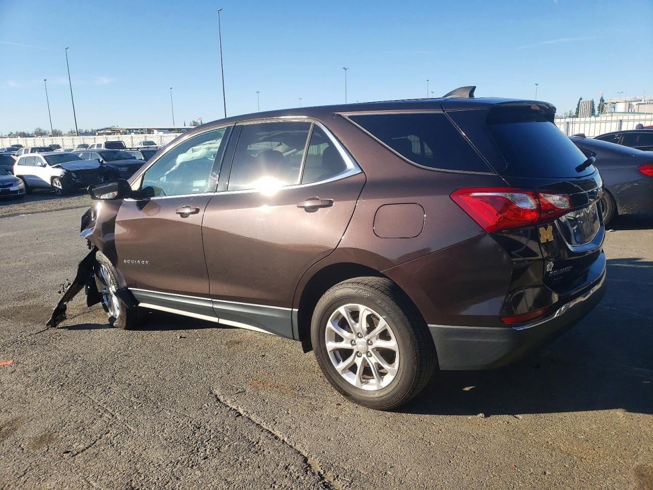 2020 CHEVROLET EQUINOX LT photo 2