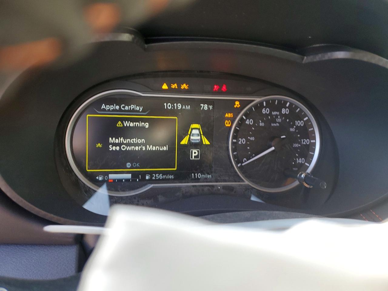 2025 NISSAN VERSA SR photo 9