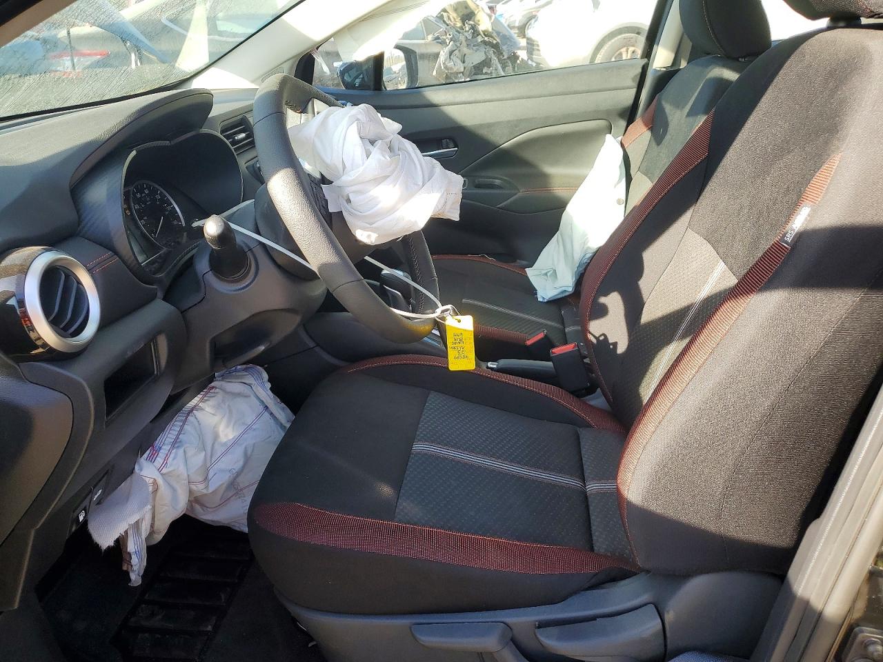 2025 NISSAN VERSA SR photo 7