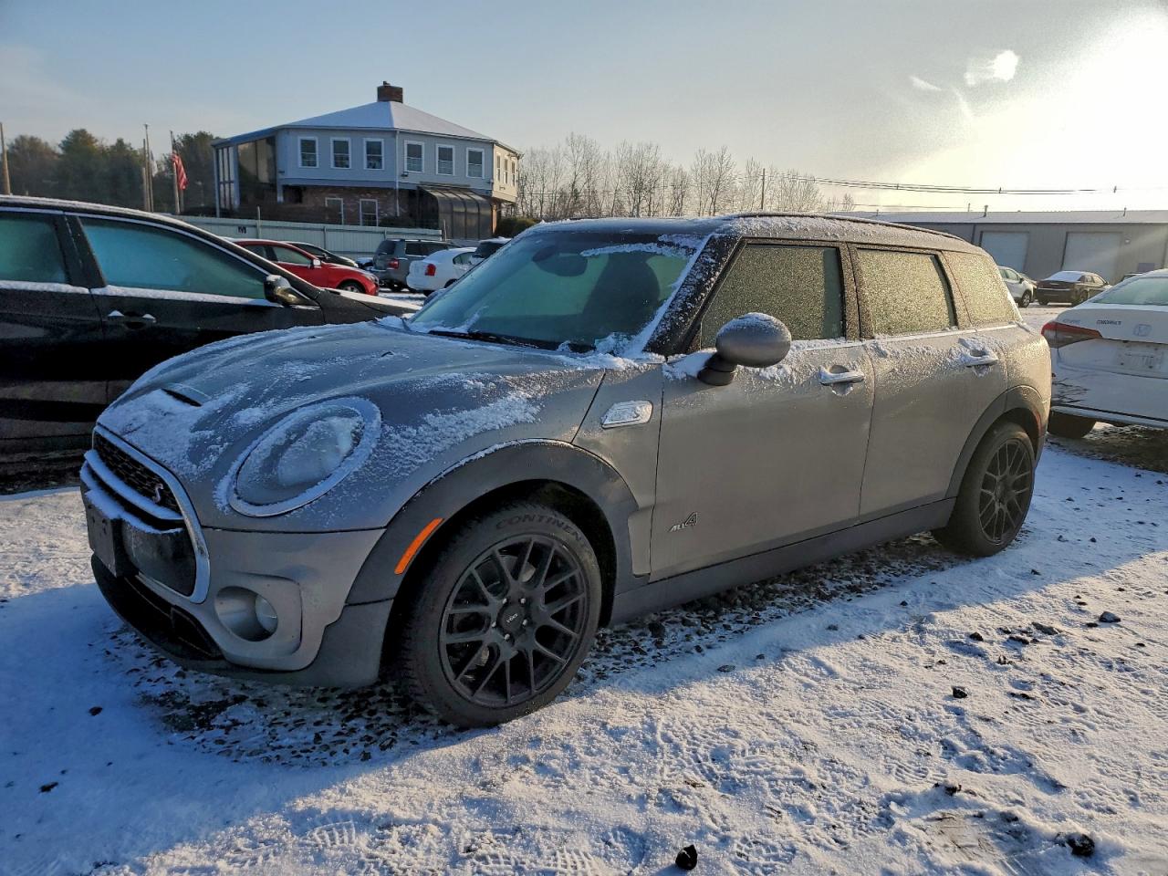 2017 MINI COOPER