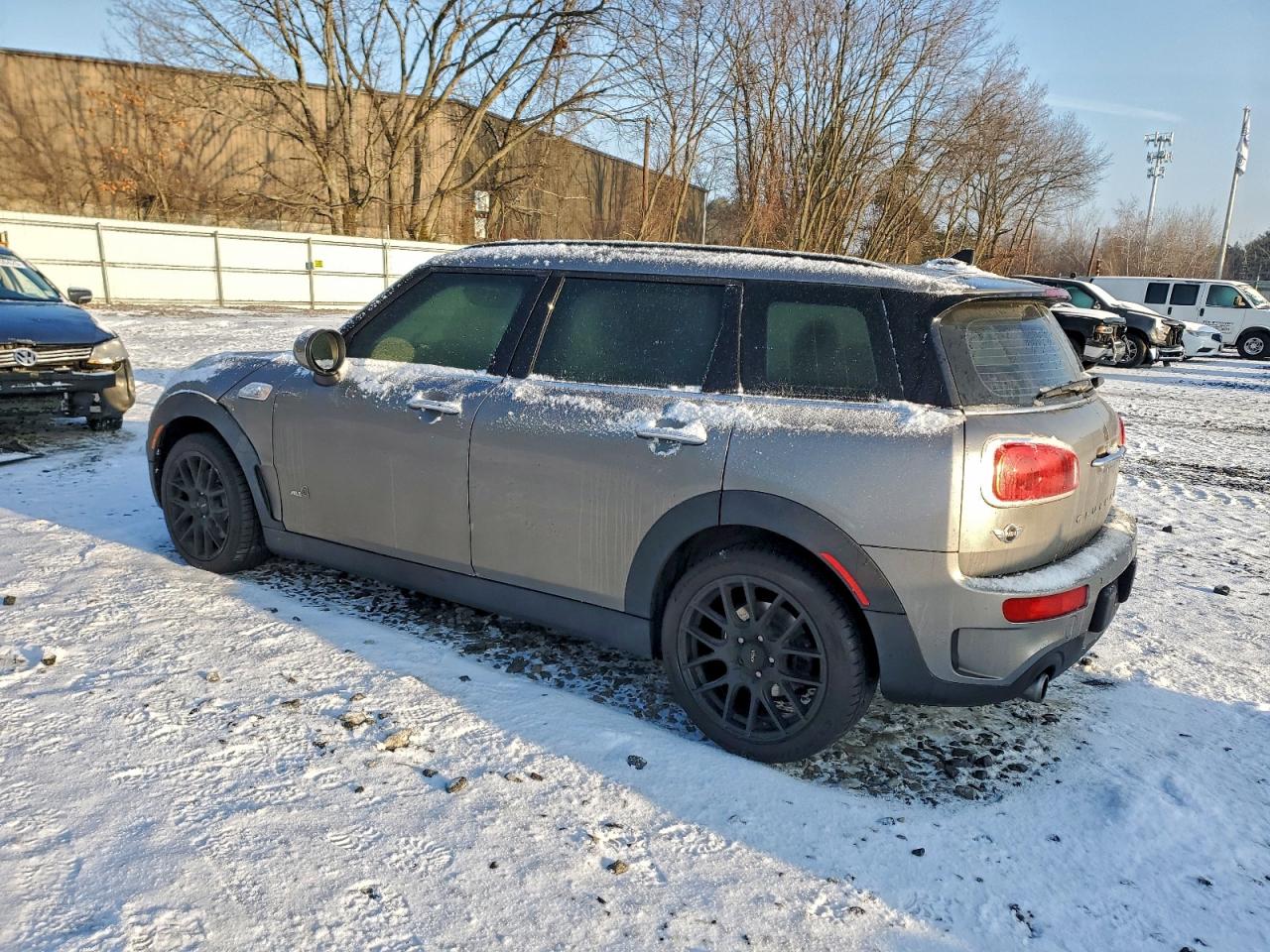 2017 MINI COOPER S CLUBMAN ALL4 photo 2
