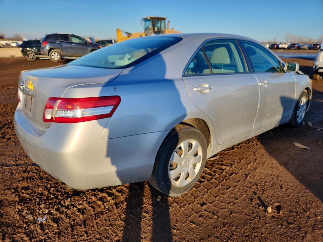 2010 TOYOTA CAMRY BASE photo 3