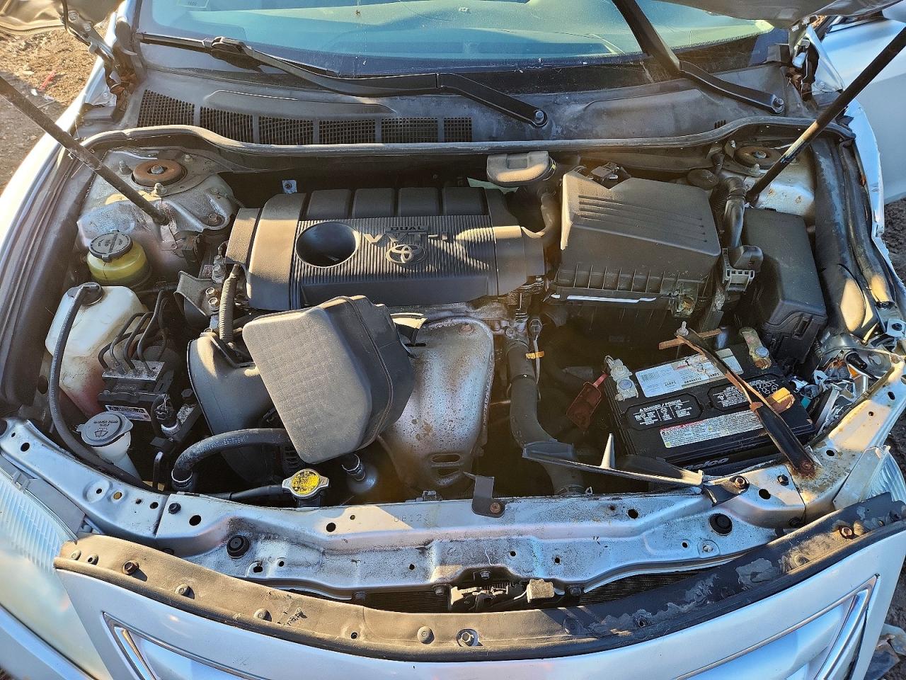 2010 TOYOTA CAMRY BASE photo 11