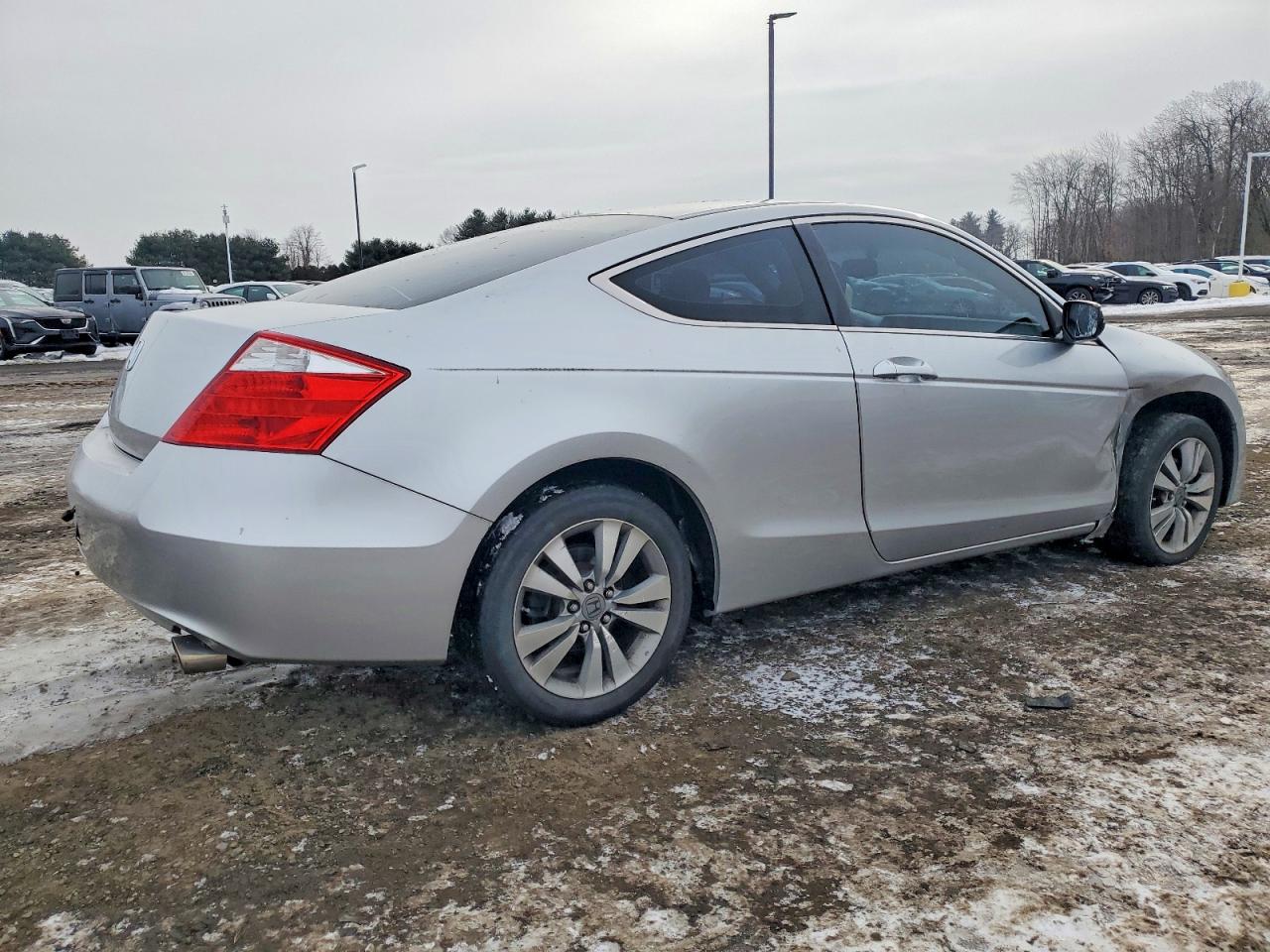2010 HONDA ACCORD EX photo 3