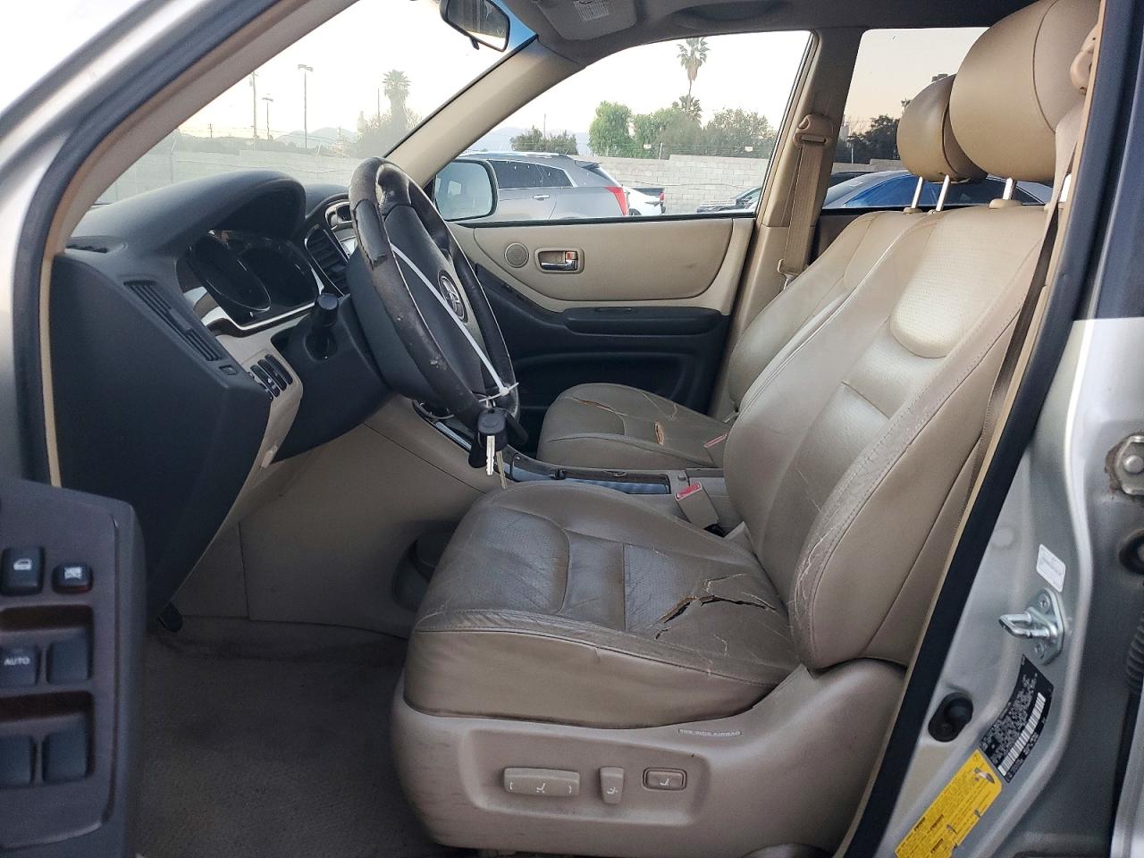 2003 TOYOTA HIGHLANDER LIMITED photo 7
