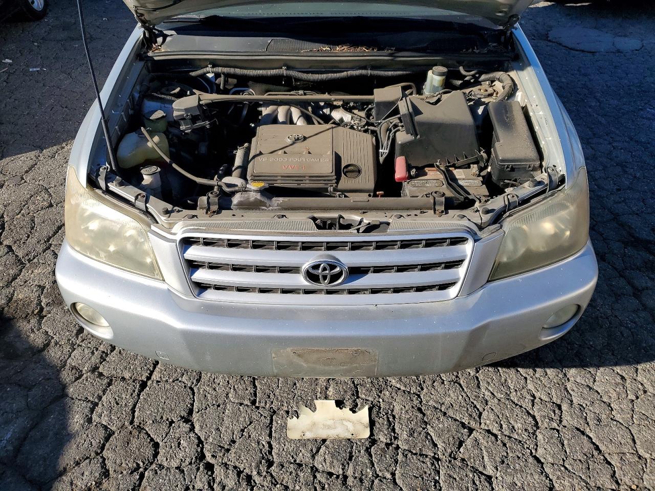 2003 TOYOTA HIGHLANDER LIMITED photo 12