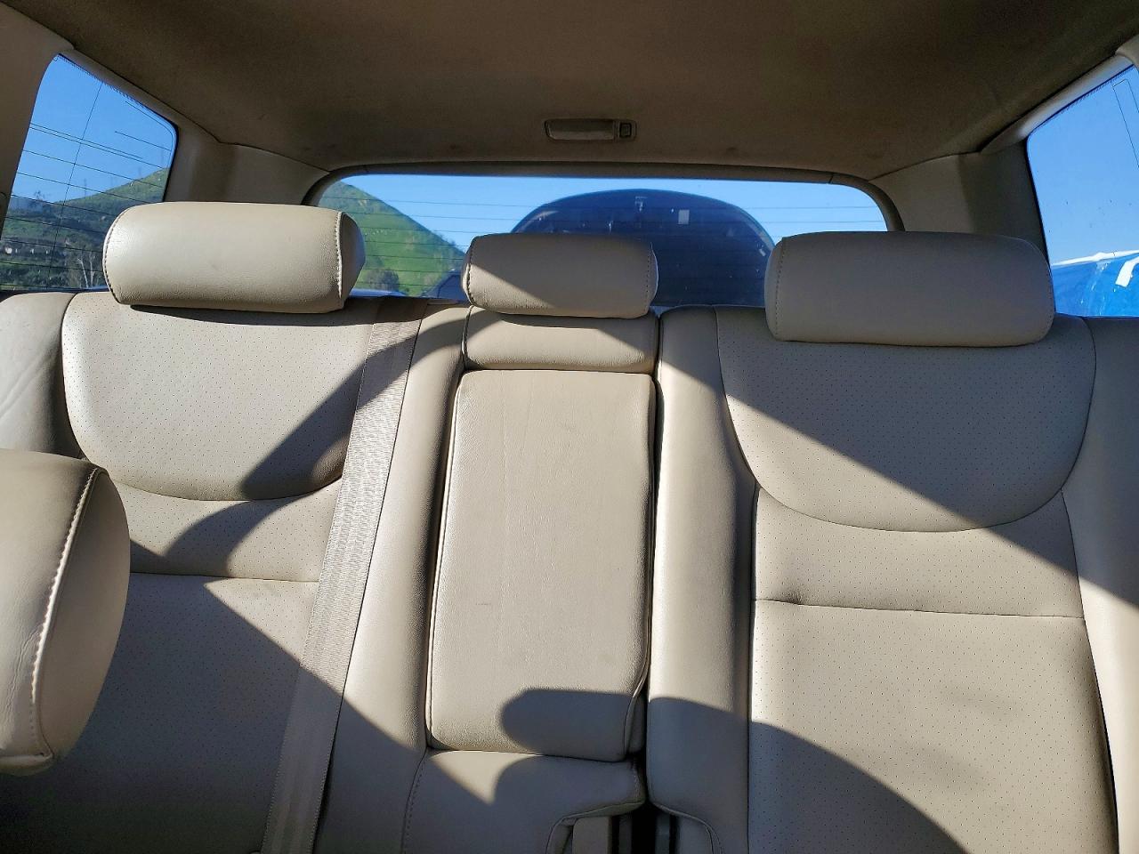 2003 TOYOTA HIGHLANDER LIMITED photo 10