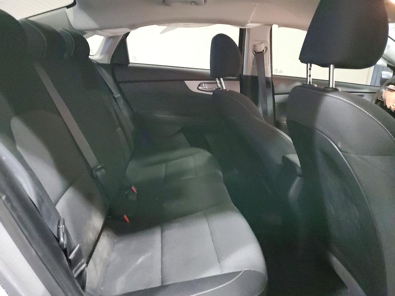 2023 KIA FORTE LX photo 19
