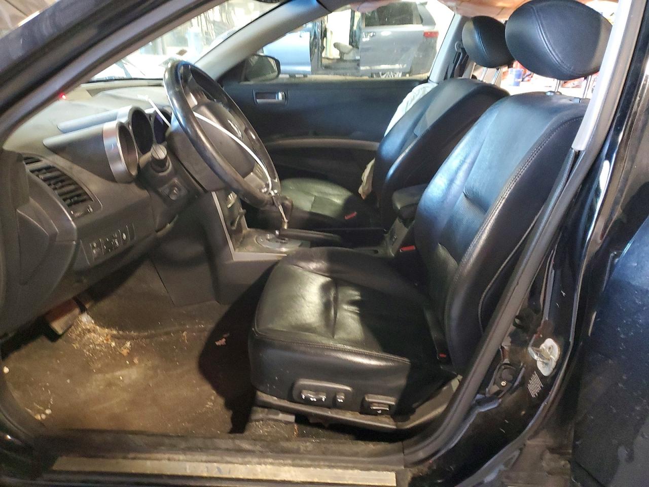 2004 NISSAN MAXIMA SE photo 7