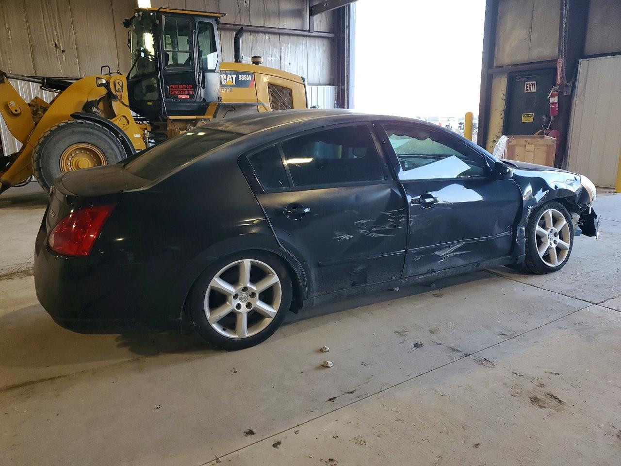 2004 NISSAN MAXIMA SE photo 3