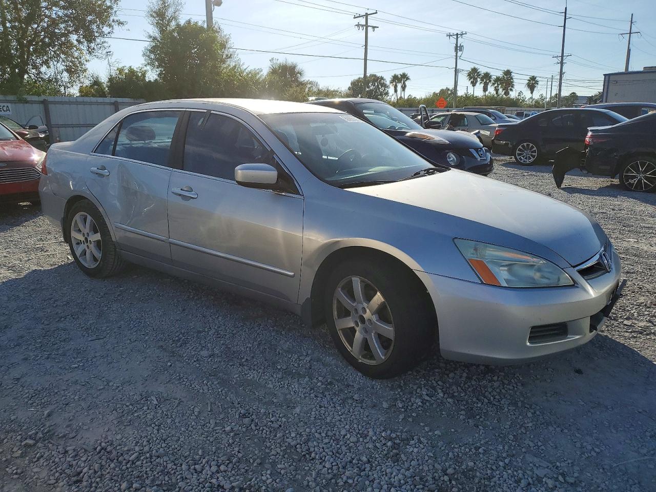 2006 HONDA ACCORD LX photo 4