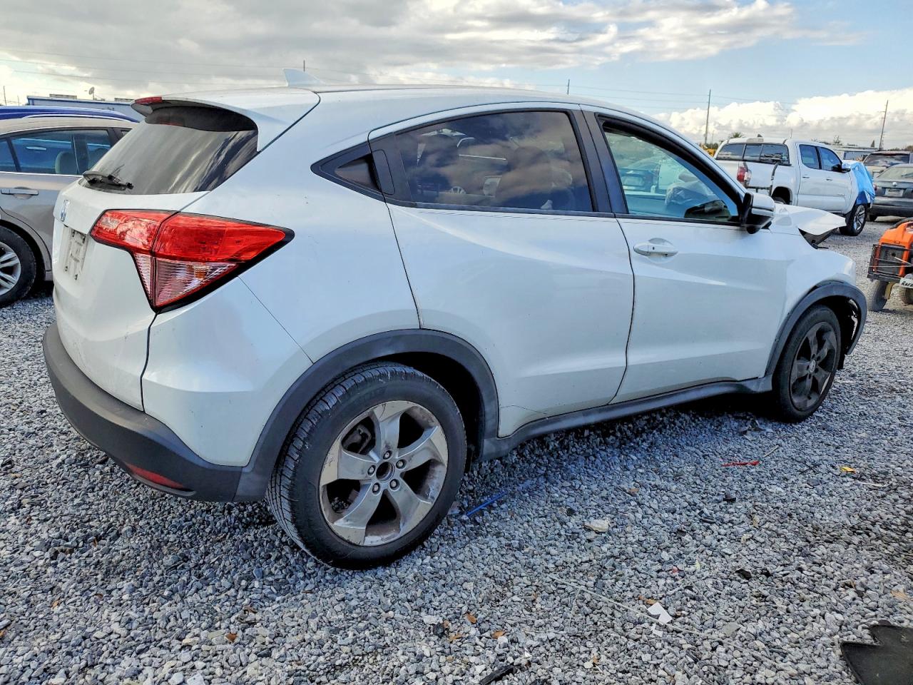 2016 HONDA HR-V EX photo 5