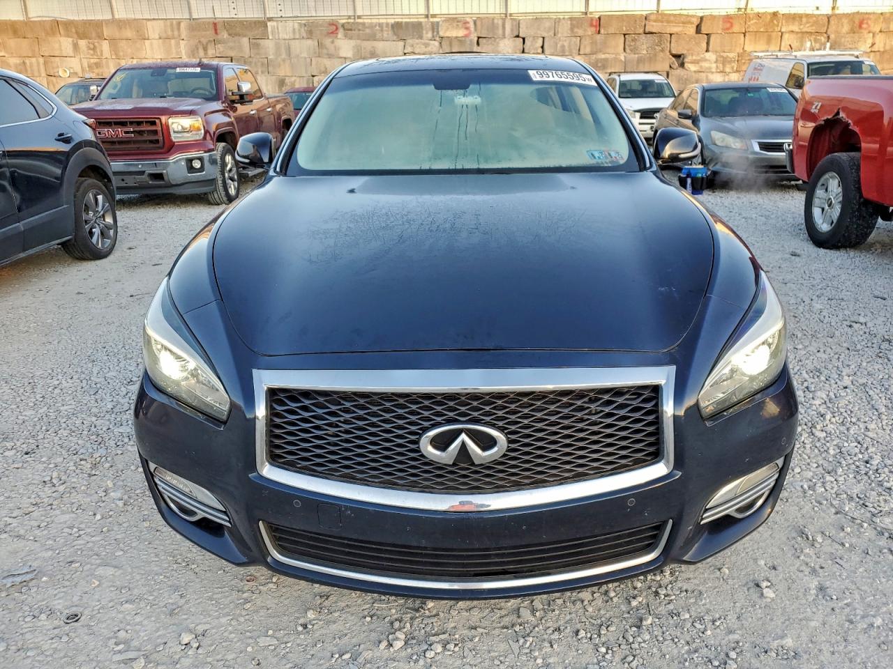 2016 INFINITI Q70L 3.7 photo 5
