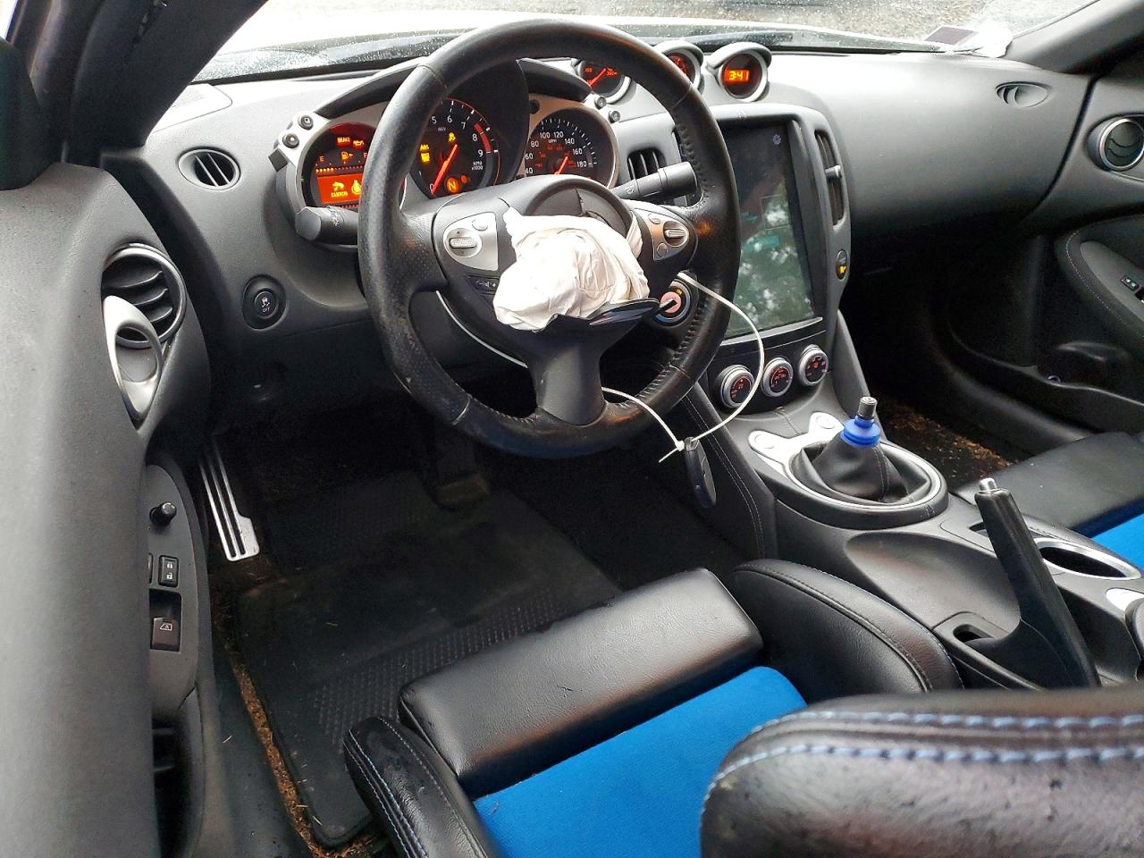 2015 NISSAN 370Z BASE photo 8