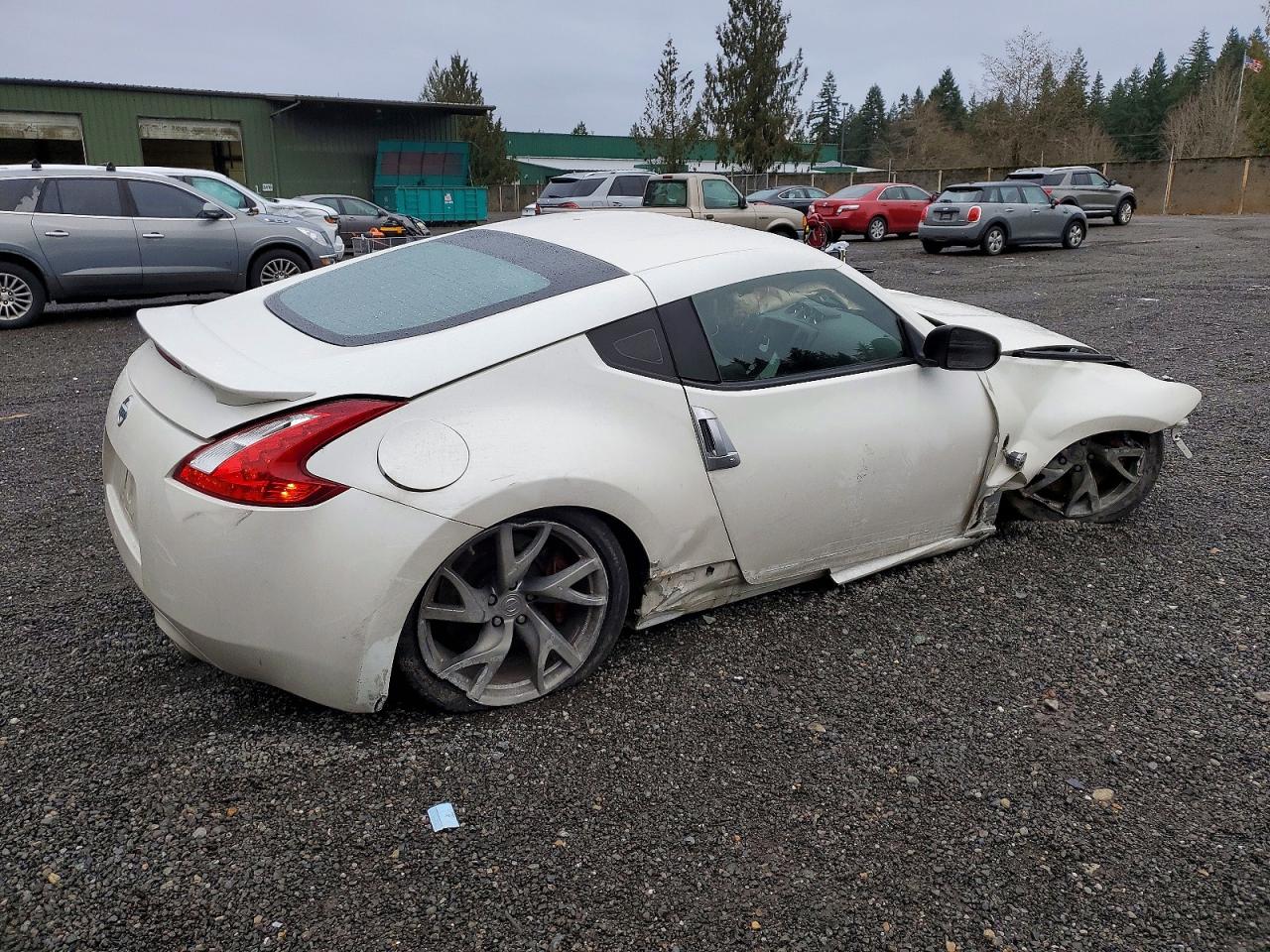 2015 NISSAN 370Z BASE photo 3