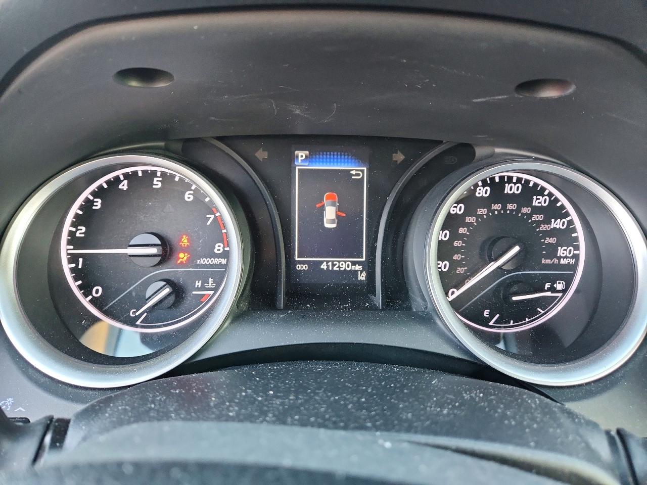 2021 TOYOTA CAMRY LE photo 17