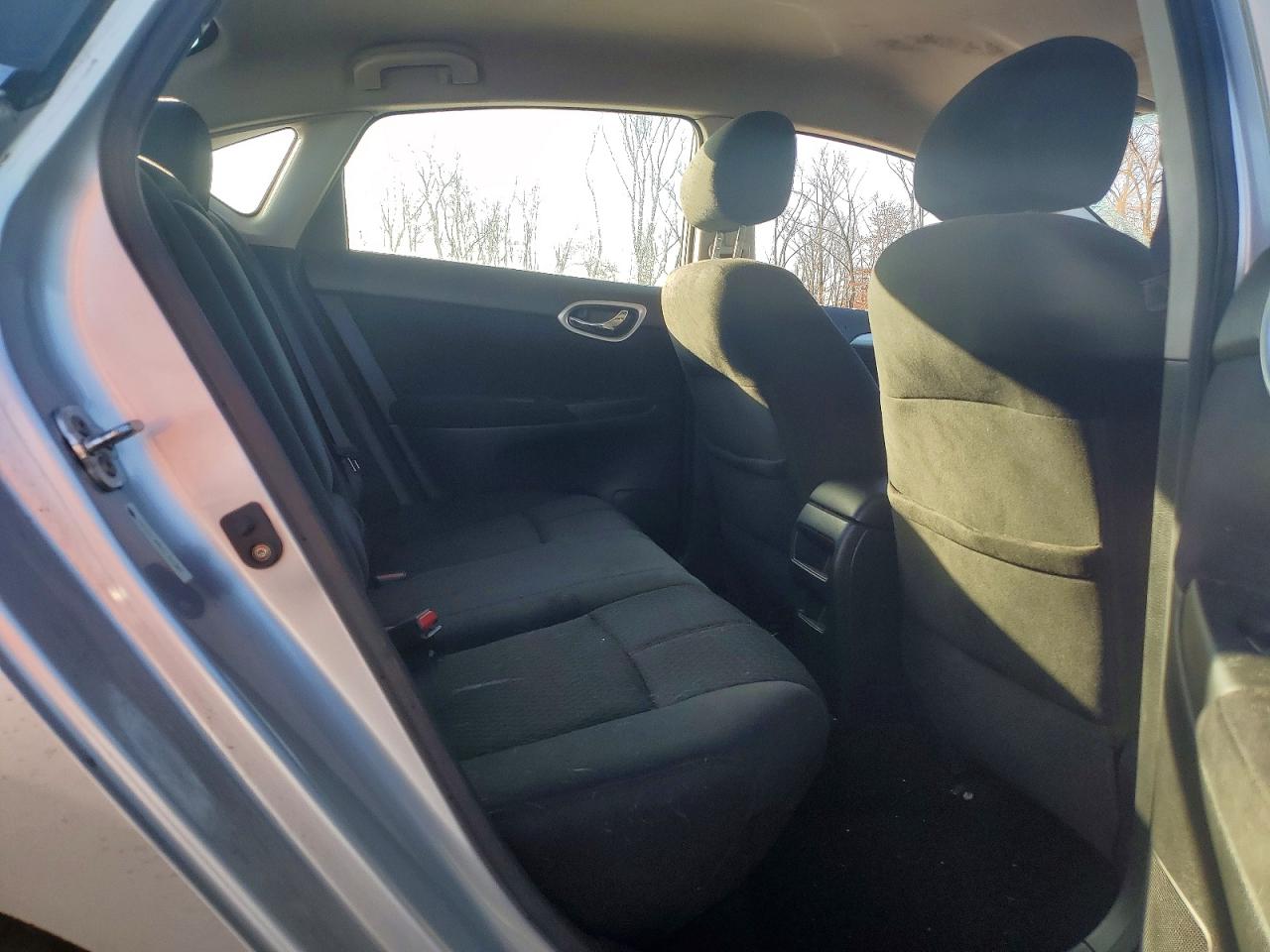 2013 NISSAN SENTRA S photo 10