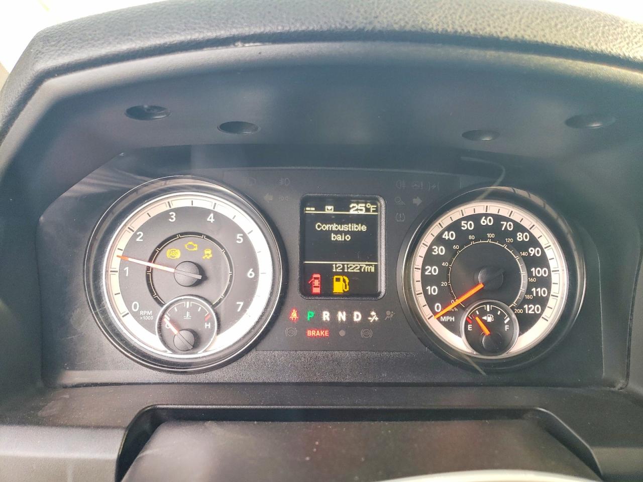 2021 RAM 1500 CLASSIC SLT photo 9