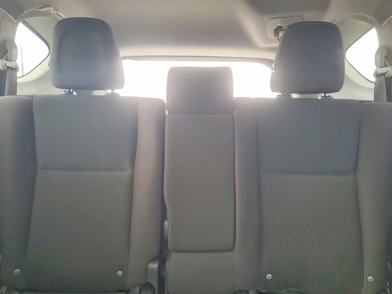 2015 TOYOTA RAV4 XLE photo 10