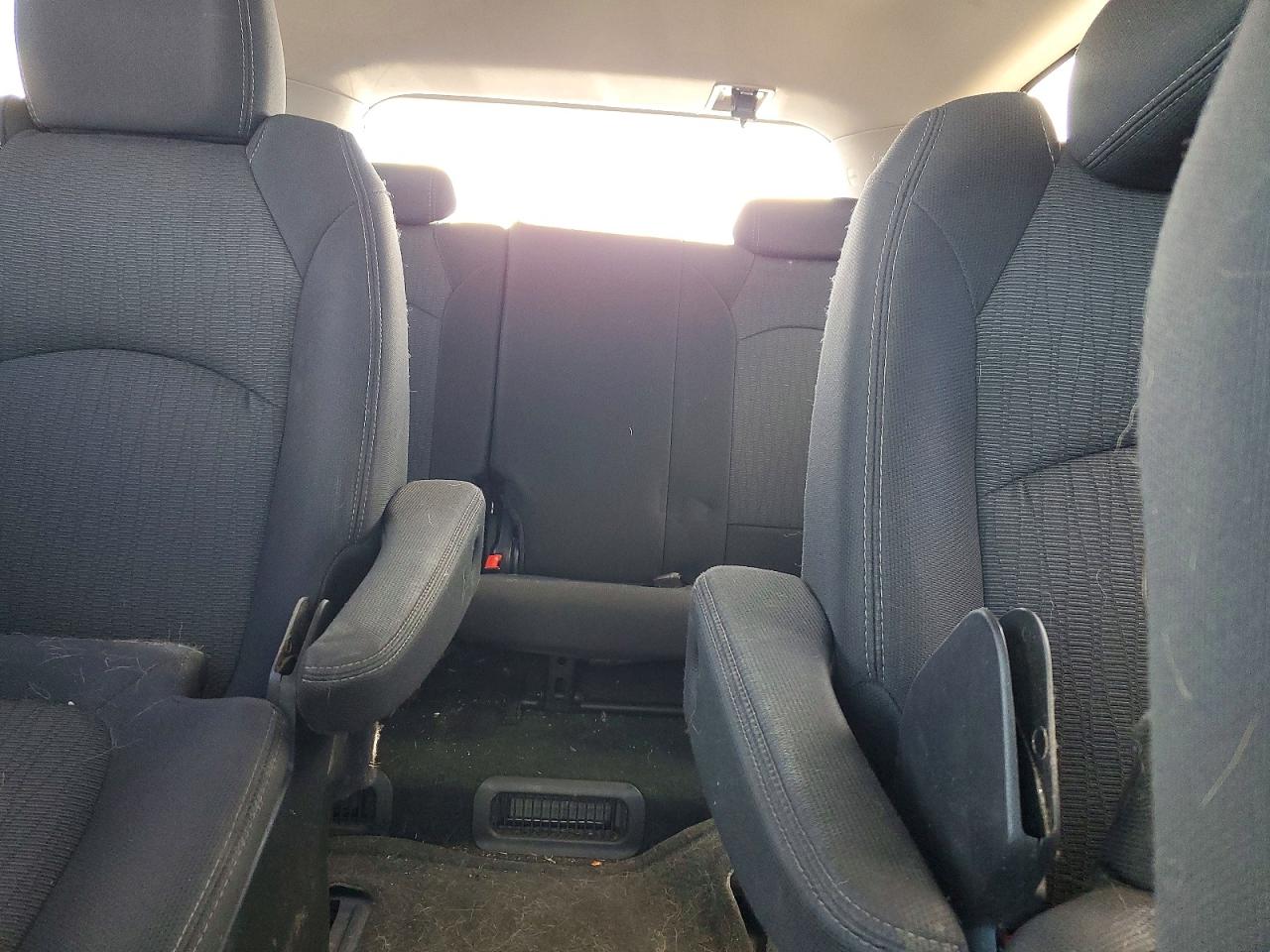 2014 CHEVROLET TRAVERSE LT photo 10
