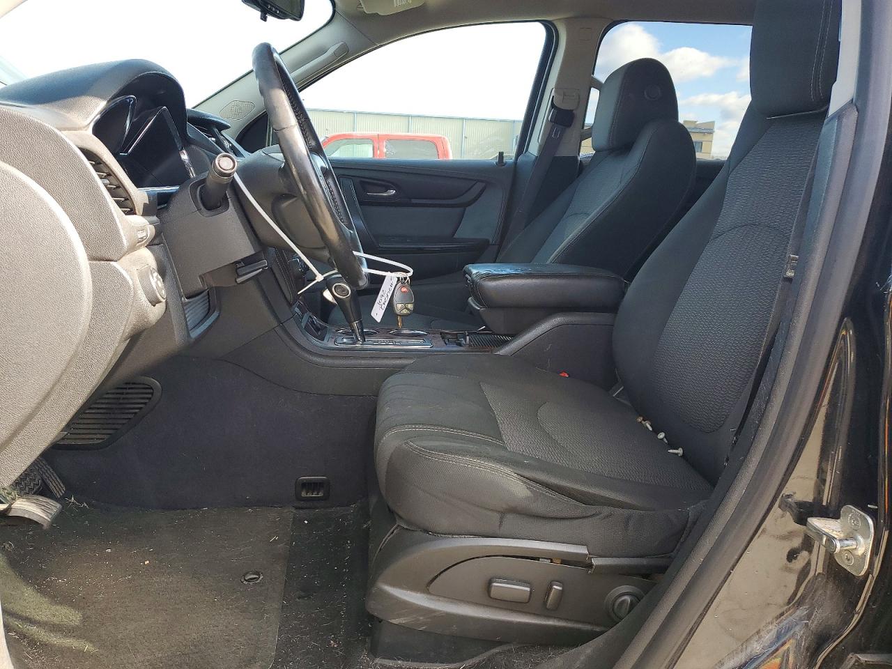 2014 CHEVROLET TRAVERSE LT photo 7
