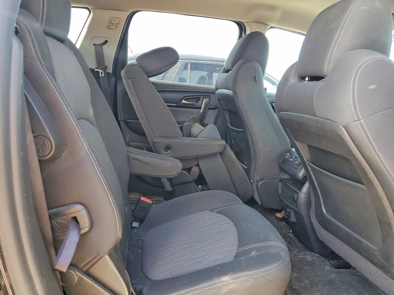 2014 CHEVROLET TRAVERSE LT photo 11