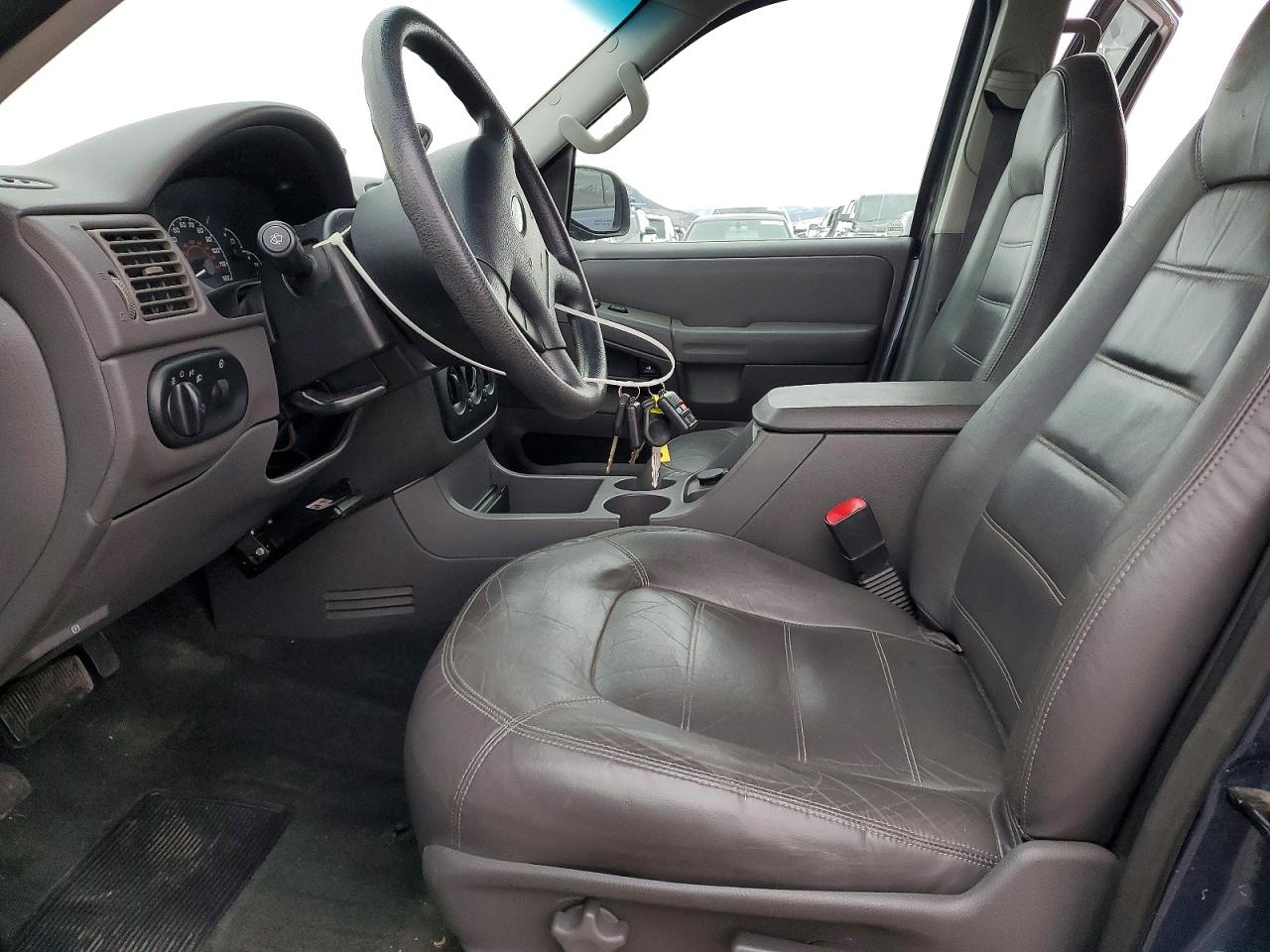 2002 FORD EXPLORER XLT photo 7