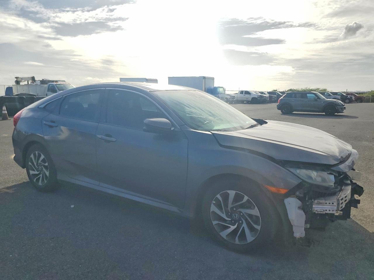 2016 HONDA CIVIC EX photo 4