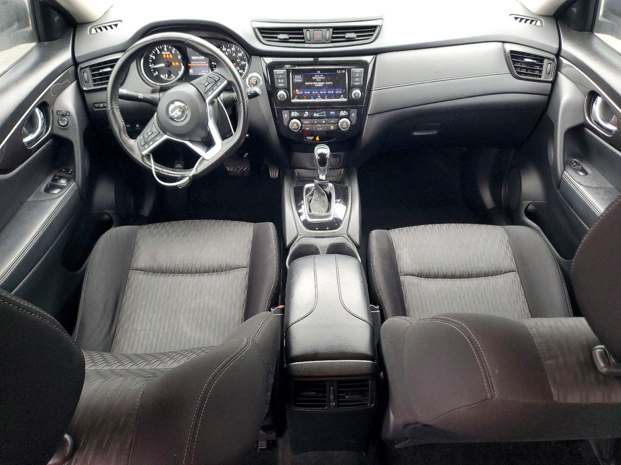 2018 NISSAN ROGUE S photo 8