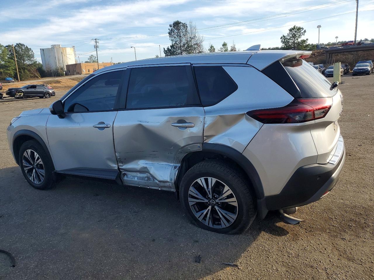 2023 NISSAN ROGUE SV photo 3