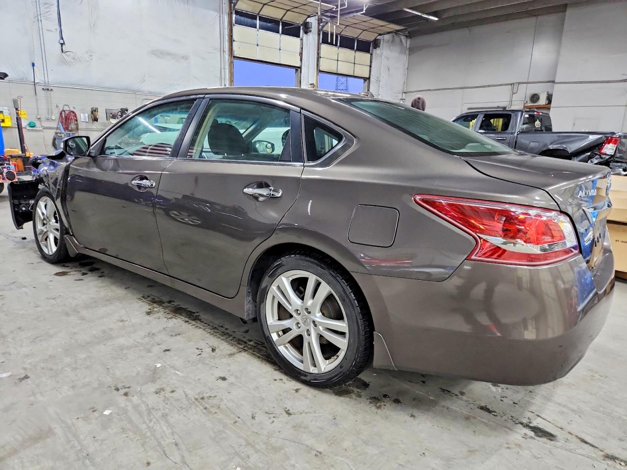 2013 NISSAN ALTIMA 3.5 S photo 2