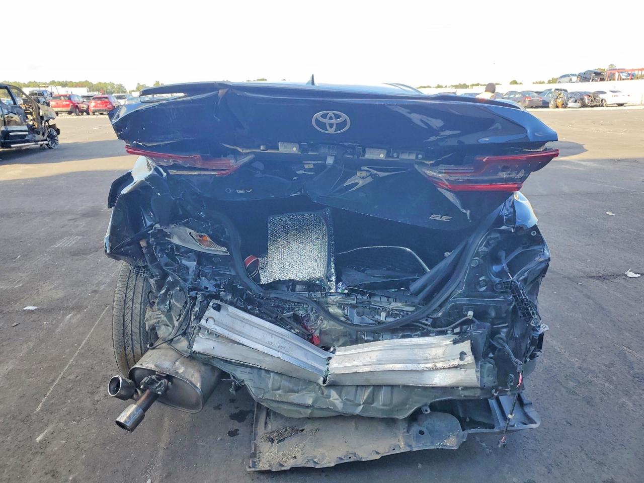 2025 TOYOTA CAMRY XSE photo 6