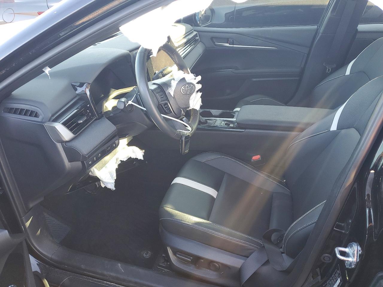 2025 TOYOTA CAMRY XSE photo 7